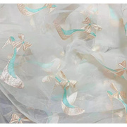 玻璃纱公主范儿略卡通形象设计绣花面料属于各布艺创造的素材