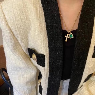 欧美设计感镶钻绿宝石 十字架个性双吊坠 巴洛克风短款项链毛衣链