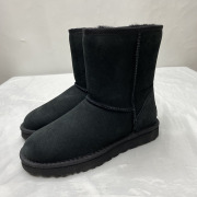 经典羊皮毛一体靴加厚冬季雪地靴中筒平底休闲女靴套筒靴保暖舒适