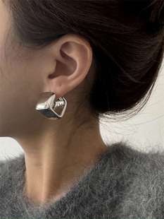 简约方形耳环2023冷淡风耳扣耳钉，欧美小众设计通勤耳饰耳环
