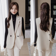米白色西装马甲女春秋韩版气质今年流行无袖外搭休闲马甲套装