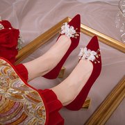 绒面粗跟婚鞋女2022年中式结婚新娘，鞋子不累脚，孕妇可穿敬酒鞋