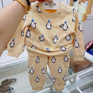 韩国蓝狗童 22秋冬男女童宝宝米黄色可爱企鹅长袖薄绒运动套装