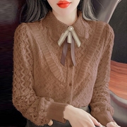 2023春秋蕾丝打底衫女时尚宽松娃娃领长袖衬衫设计感小众上衣