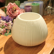 简约釉面矮款条纹白色圆形，陶瓷花瓶花器家居，装饰摆设餐桌摆件
