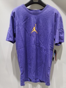 nike耐克aj经典基本款，飞人logo男子，紫色运动短袖t恤635709-526