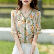 夏季韩版淑女休闲性感漂亮宽松短袖雪纺，衫洋气碎花显瘦时尚上衣
