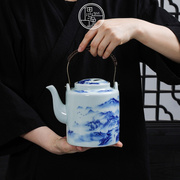 陶瓷茶壶茶具套装，家用景德镇青花瓷中式大容量，冷水壶凉水壶提梁壶