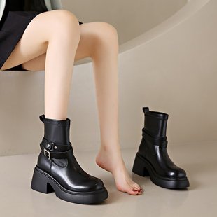 黑色厚底裸靴女秋季2024年瘦瘦靴，机车靴粗跟短靴法式骑士女靴