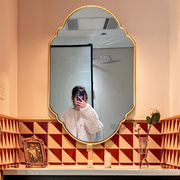 法式复古浴室镜卫生间挂墙镜子美式异形化妆镜家用简约壁挂梳妆镜