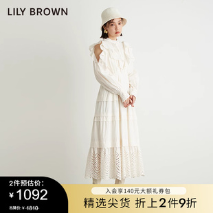 lilybrown秋冬款纯色，荷叶边露肩高腰，镂空连衣裙lwfo234118