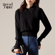 娅丽达2022年秋装高端设计感黑色，翻领毛衣通勤宽松高腰羊毛衫