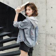 短款牛仔外套女2021春秋款宽松大码燕尾蝙蝠型带帽子拼接百搭上衣