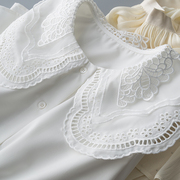 减龄白色娃娃领衬衫，女法式设计感小众衬衣钩，花镂空蕾丝刺绣领上衣