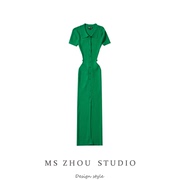 欧美风polo领单排扣前开叉，收腰性感露背绿色短袖，针织连衣裙长裙女