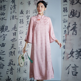 陌遇2024年中国风复古改良式提花双襟粉色旗袍中式显瘦连衣裙