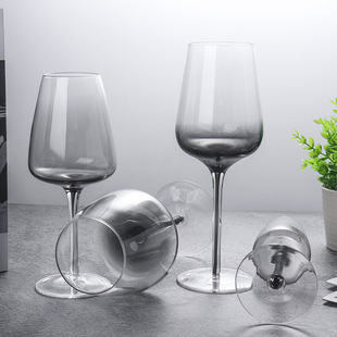 彩色玻璃红酒杯现代风烟灰色高脚杯香槟杯子黑杆水晶酒杯展厅装饰
