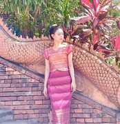 西双版纳女装金丝服饰傣族，泼水节演出服一片式，围裙套装旅游工作服