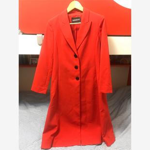 哥弟红色大衣，羊毛的，4码，特显腰身款，下面是裙摆式设计