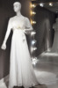 处理高品质拖尾独唱礼服婚纱白色雪纺重手工，钉珠出口高品质