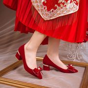 酒红色2024年春季秀禾婚鞋高跟鞋，女新娘婚纱，中式不累结婚孕妇