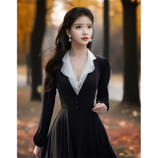 2023年秋冬法式气质女神范高端精致高级感端庄大气黑色连衣裙