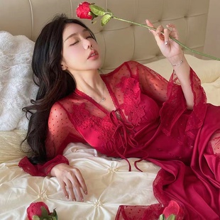 蕾丝花边睡裙新娘红色，睡袍女神法式宫廷，风大码显瘦带胸垫公主睡衣