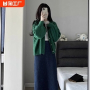 绿色毛衣开衫女2024年高级感韩系复古慵懒风针织外套低领春天