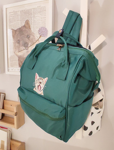 日本乐天双肩包男女学生书包，旅行背包大容量，离家旅行包刺绣妈妈包