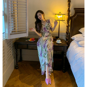 zhuyiyi一片式不规则紫色，印花连衣裙女夏季中长款v领法式碎花裙子