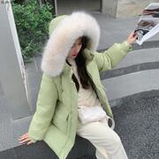 大口袋大毛领连帽羽绒棉服，女2023年冬季韩版绿色短款棉衣宽松外套
