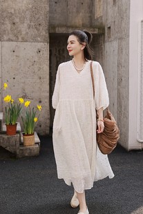 麻霖女装宽松苎麻细皱肌理感高端重工刺绣法式优雅仙气白色连衣裙