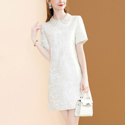 高级感短袖白色连衣裙，2024高端气质提花，钉珠减龄显瘦裙子女夏