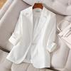 白色小西装外套女夏季薄款2024七分袖小个子短款休闲亚麻西服