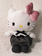 日本sanrio情人节kitty黑色蕾丝波点裙娃娃玩偶公仔化妆包 