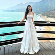 海边度假泰国三亚沙滩裙仙女气质复古浪漫长款白色抹胸吊带连衣裙
