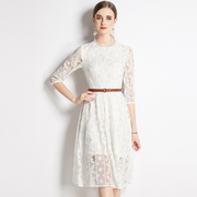 春夏季时尚中袖纯白色优雅气质修身显瘦性感镂空蕾丝连衣裙女