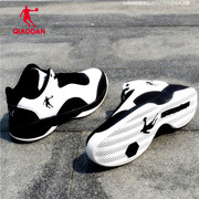乔丹低帮篮球鞋男鞋经典黑白色运动鞋旅游鞋学生硬地比赛战靴
