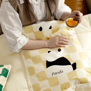 UARA熊猫抱枕被子两用沙发办公室午睡毯车载可折叠靠枕车用空调被