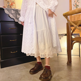 甜美森系镂空蕾丝拼接中长款纯棉，半身裙松紧腰白色打底裙内衬裙