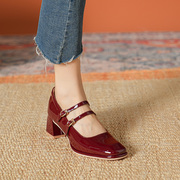 酒红色婚鞋玛丽珍女鞋，2024早春法式气质，优雅高跟鞋女粗跟单鞋
