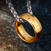 欧美指环王魔戒黄金色(黄金色，)钨金戒指男士个性饰品，时尚简约潮流配饰项链
