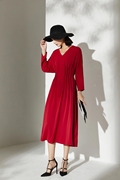 价899哥b邦 品牌女装春秋熔岩红V领蝙蝠袖气质长款连衣裙