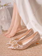 婚鞋女2023秋主婚纱不累脚新娘鞋孕妇两穿低跟3cm水晶高跟鞋