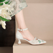 《蔷薇花园》夏季仙女中跟复古凉鞋女绣花中国风中高跟旗袍鞋