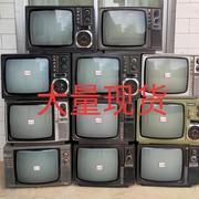 大量黑白电视可播放怀旧装饰老式电视机摆件