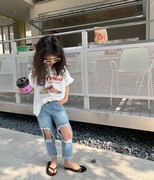23夏韩系儿童休闲风印花T+破洞牛仔小脚裤