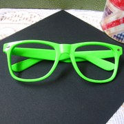 绿色圆弧度全框无镜片眼镜框眼镜架男 女适用 搭配装饰舞台效果用