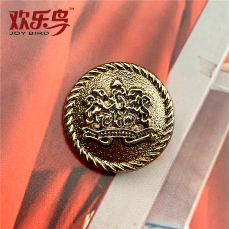 西装金属扣子金色
