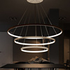 led餐厅吊灯后现代简约小圆环，三头家用创意个性饭厅极简客厅灯。